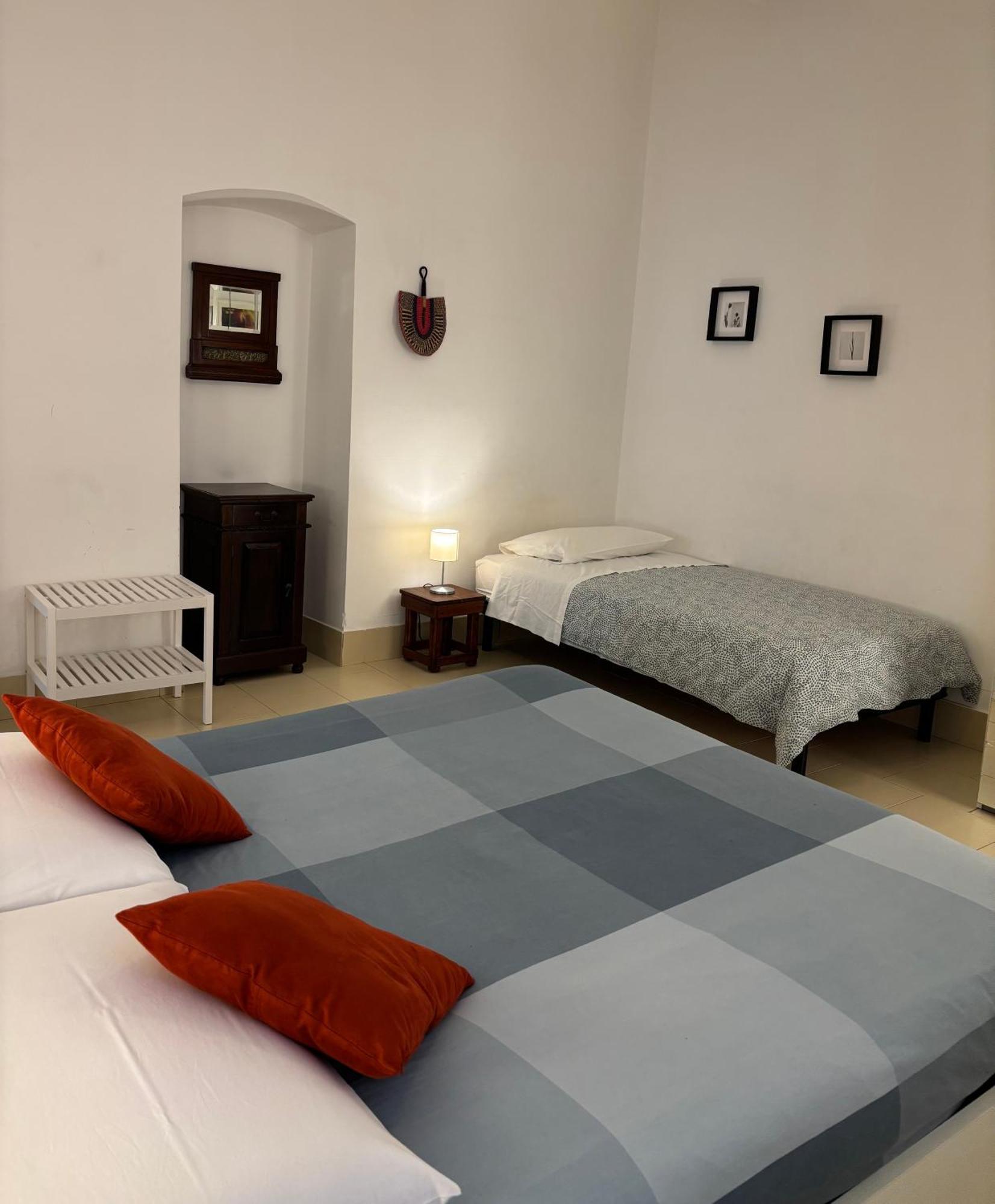 Castle Apartment Bari Bagian luar foto